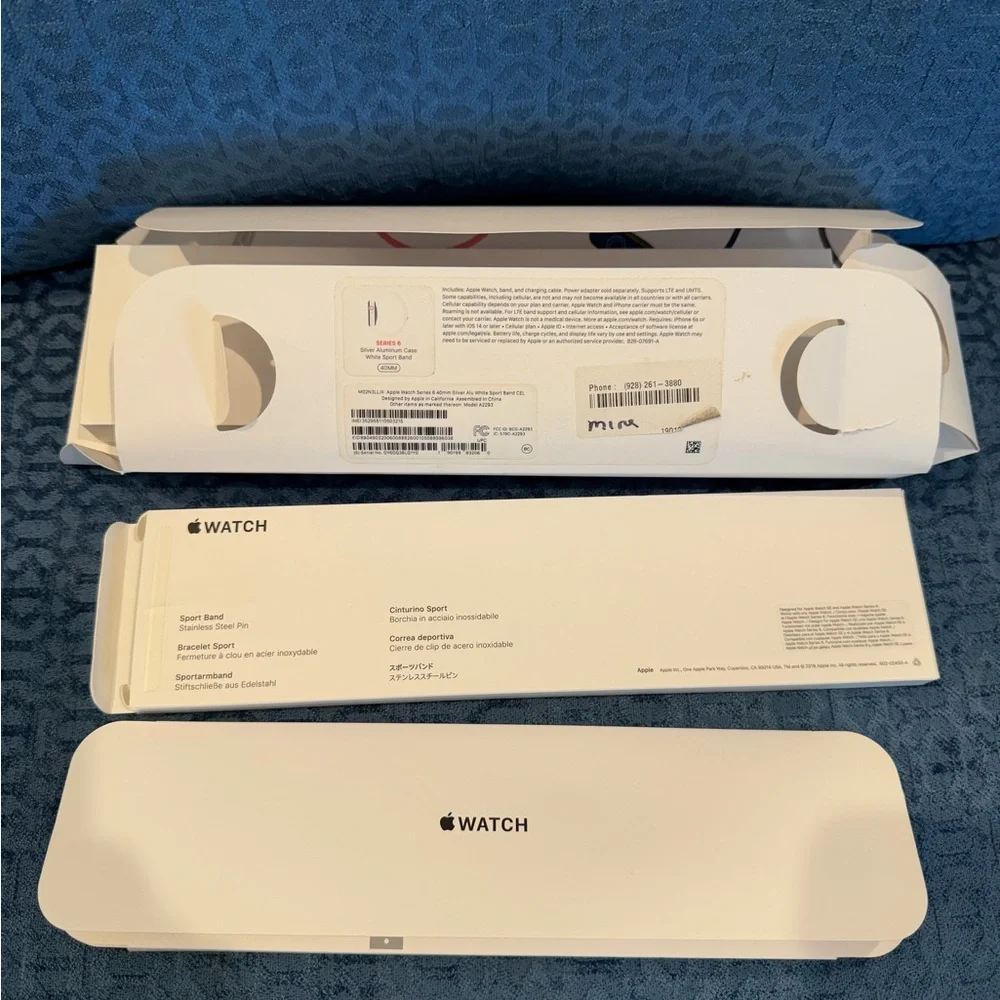 Apple Watch Series 6 silver alum 40mm white sports band